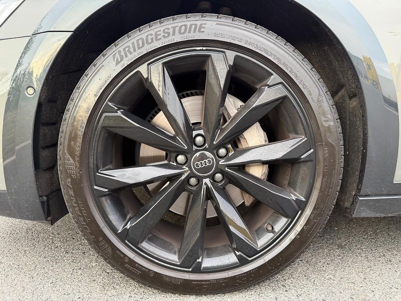 Audi A6 Allroad (2025) 50 TDI - fotka 24 z 37