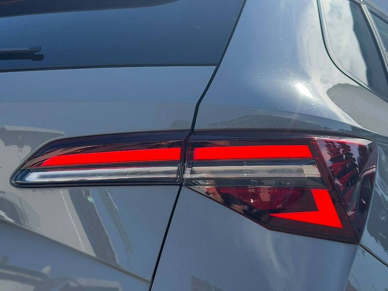 Škoda Karoq Sportline Exclusive 1,5 TSI 11 - fotka 32 z 33
