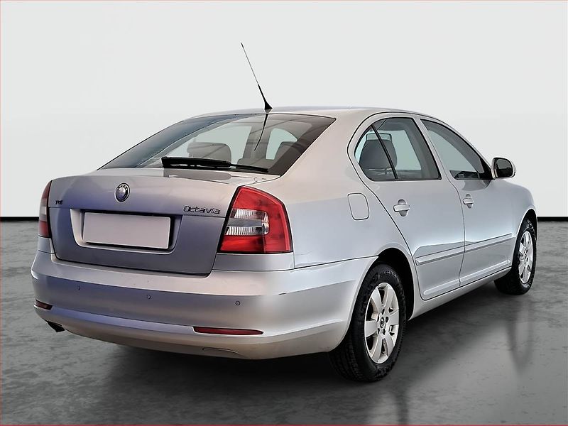 Škoda Octavia (2010) 1.6 TDI, po STK, Tažné - fotka 5 z 15