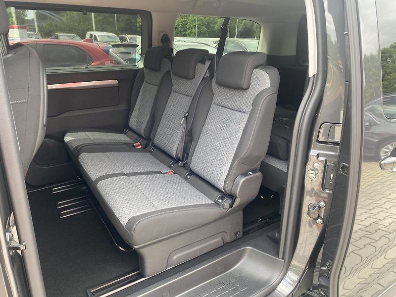 Toyota ProAce Verso 2,0 Diesel L2 5D 8A/T Family - fotka 12 z 23