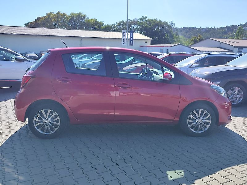 Toyota Yaris 1.33 Dual VVT-i/73kW AT Trend - fotka 4 z 25