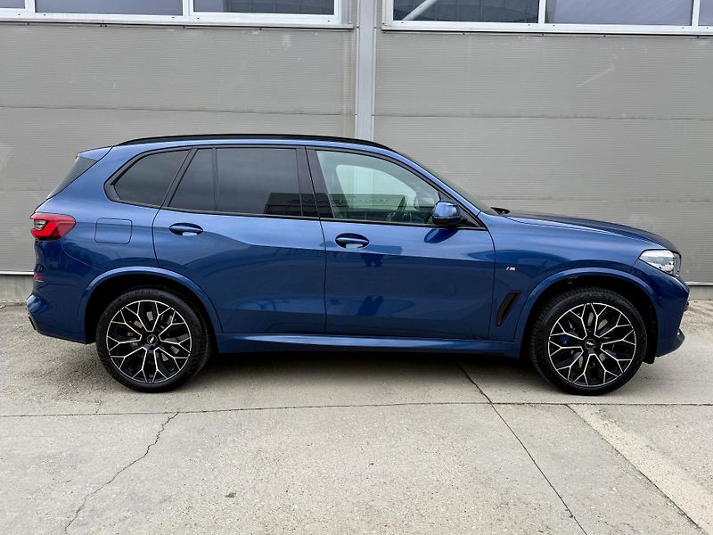 BMW X5 (2019) BMW X5 30d xDrive - fotka 7 z 24