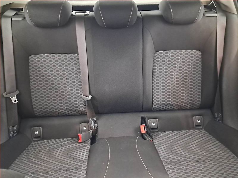Opel Astra (2016) 1.6 CDTI, Tempomat - fotka 10 z 19