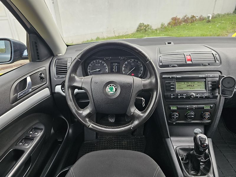 Škoda Octavia (2006) 2 2.0FSI 4X4 TAŽNÉ  - fotka 13 z 18