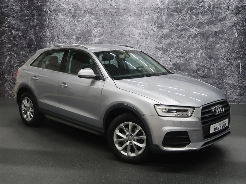 Audi Q3 2,0 TFSi 162 KW S-tronic Quatt - fotka 2 z 29