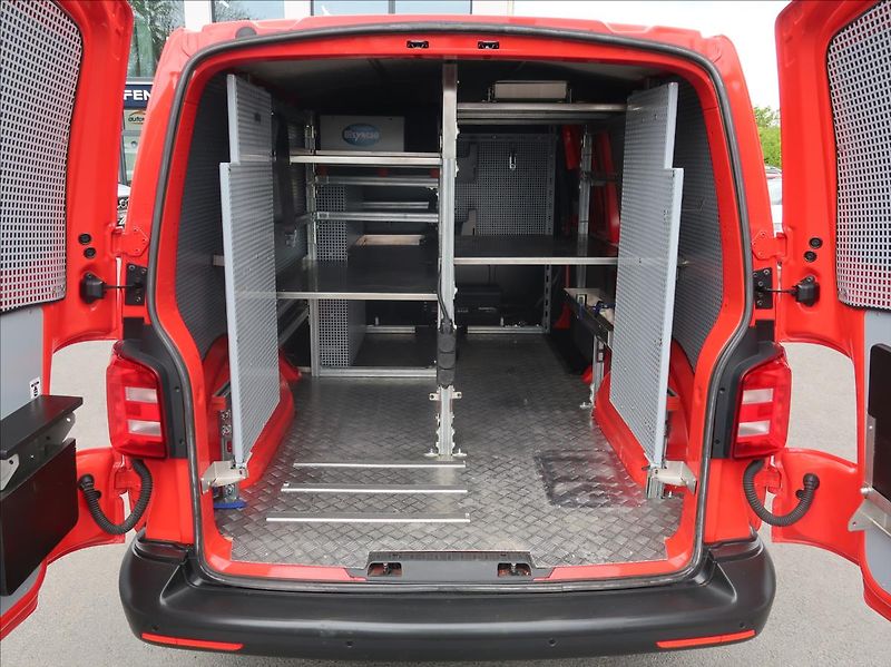Volkswagen Transporter 2,0 TDi,110kW,1majČR,L2,dílna - fotka 25 z 27