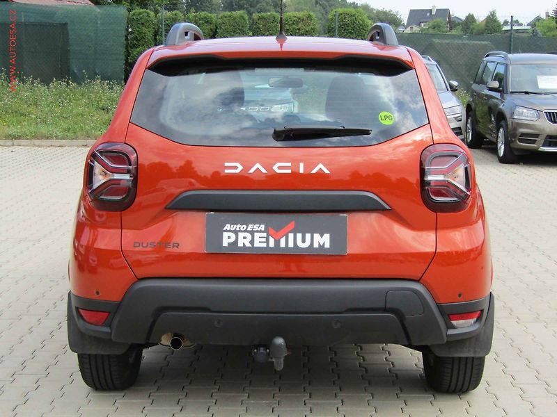 Dacia Duster (2023) 1.0TCe, 1.maj,ČR, AC, park - fotka 5 z 17