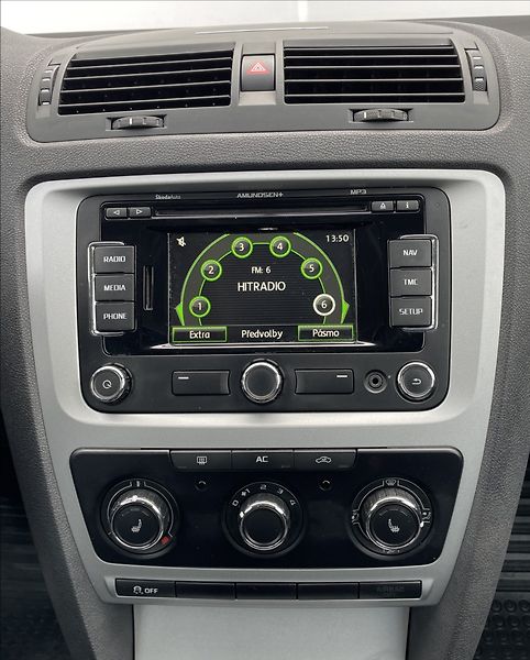 Škoda Octavia 1,4 Tsi Family 90kw , Navi , s - fotka 14 z 22