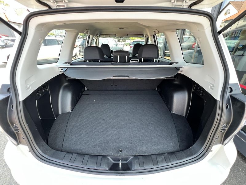 Subaru Forester 2.0i LPG 4x4 KLIMA KAMERA ALU - fotka 27 z 42