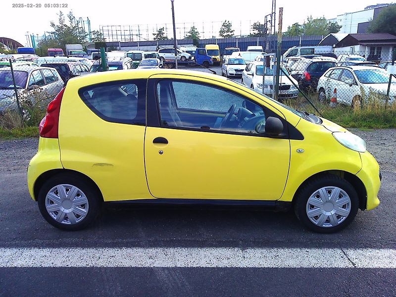 Peugeot 107 1.0i, 50 kW, nová STK - fotka 6 z 16