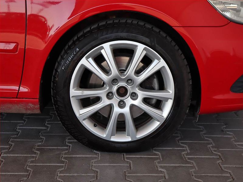 Škoda Octavia (2011) RS 2.0 TDI, Automat - fotka 15 z 20