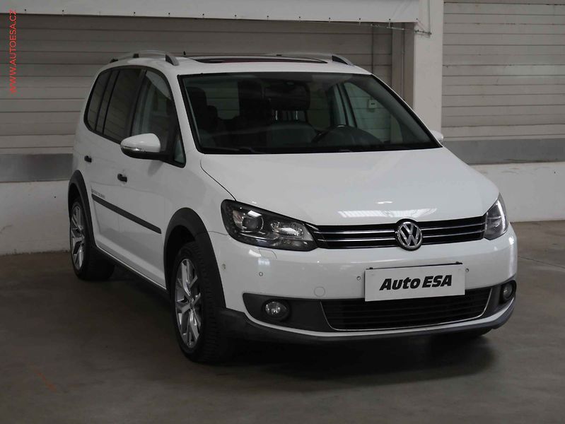 Volkswagen Touran (2014) 1.6 TDi, ČR, STK7/28 - fotografie inzerátu