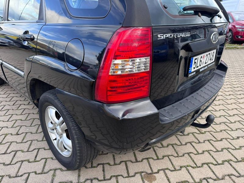 Kia Sportage (2004) 2,7i V6 129 KW AUTOMAT 4X4 - fotka 12 z 45