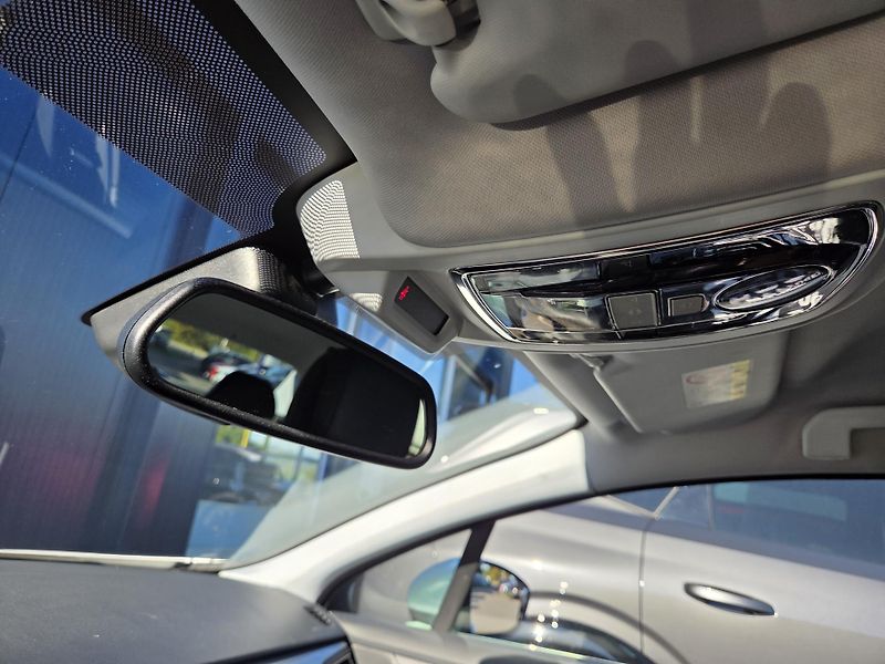 Peugeot 508 (2014) 2.2 HDi 204 GT EAT6 - fotka 29 z 32