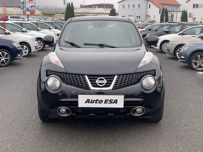Nissan Juke (2010) 1.6i, AC, tempo - fotka 2 z 17