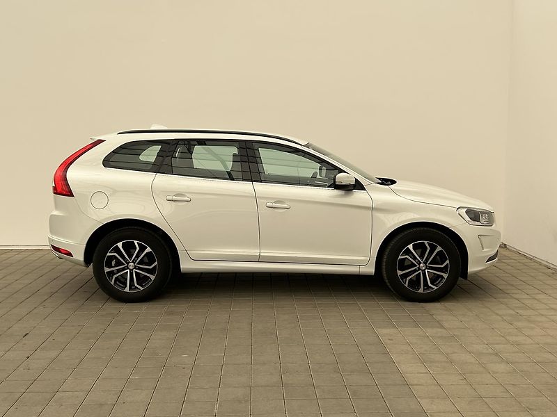 Volvo XC60 2.0 T5 Sumum - fotka 6 z 62
