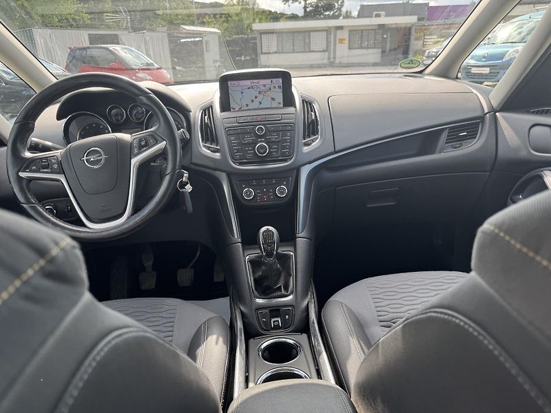 Opel Zafira (2012) TOURER 1.4T,7MÍST,2SADY KOL - fotka 21 z 40