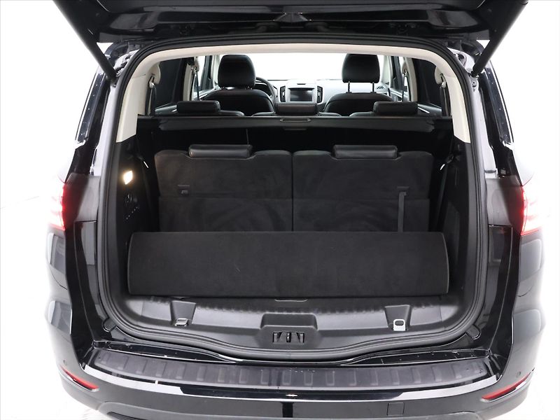 Ford S-MAX 2.0 TDCI 110kW Titanium 7-Míst - fotka 10 z 31
