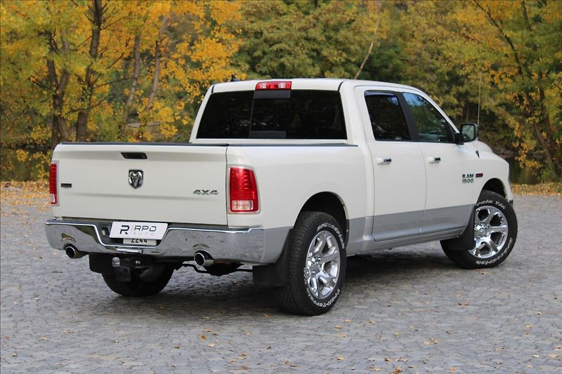 Dodge RAM 3.0L V6 EcoDIESEL / LARAMIE - fotka 1 z 43