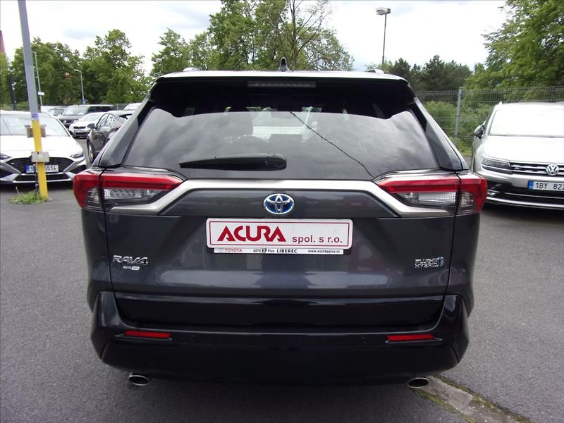 Toyota RAV4 2,5 PHEV 4WD Executive odp.DPH - fotka 4 z 33