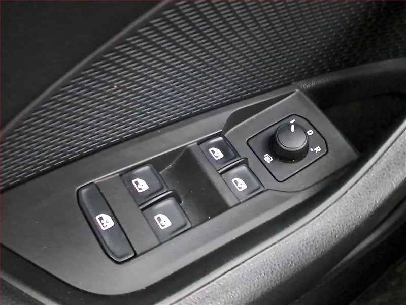Škoda Octavia (2022) Ambition 2.0 TDI, ČR,1.maj - fotka 18 z 19
