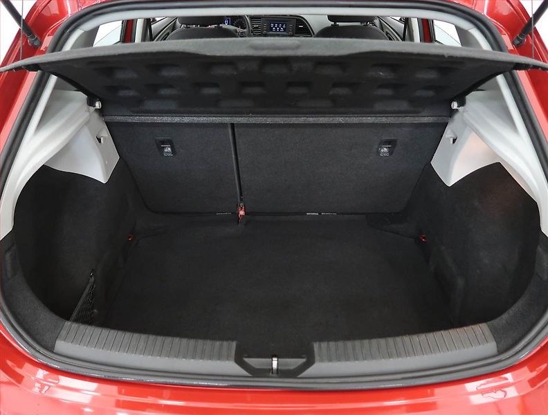 Seat Leon (2018) 1.2 TSI, ČR,1.maj, Serv.kniha - fotka 13 z 18