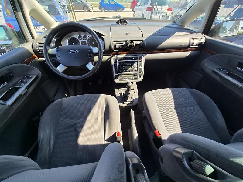 Ford Galaxy 1,9 TDI - fotka 5 z 11