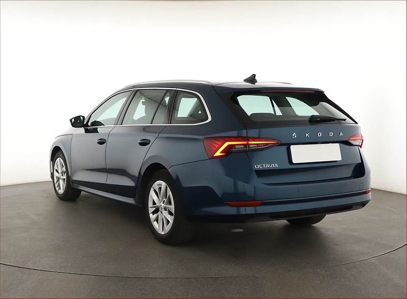 Škoda Octavia (2022) 2.0 TDI, Automat, ČR,1.maj - fotka 4 z 19