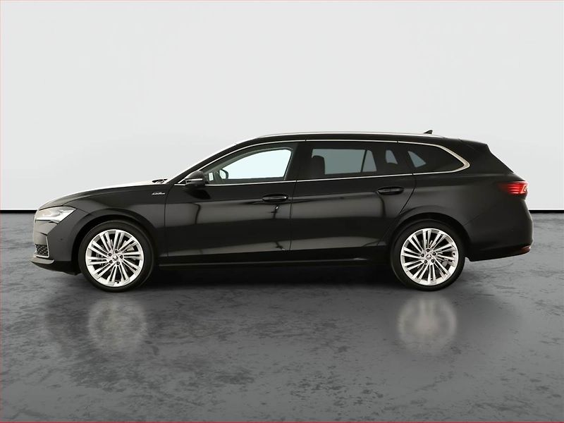 Škoda Superb (2024) 2.0 TDI, L&K, HUD, 360° - fotka 3 z 23