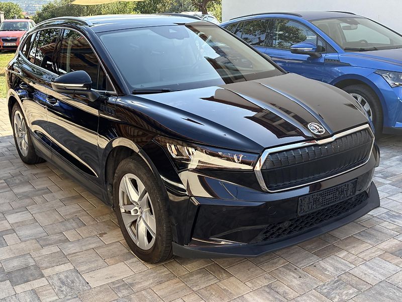 Škoda Enyaq (2022) SOH 97% tazne, 11/2022  - fotka 4 z 12