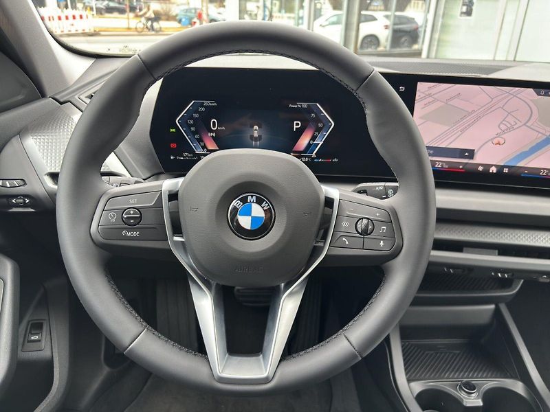 BMW Řada 1 120 Adaptive LED ParkAs. DrivA - fotka 13 z 17