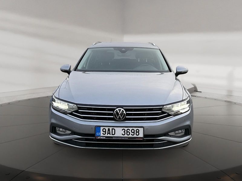Volkswagen Passat Variant (2022) ELEGANCE 2.0TDI 110kW DSG CZ  - fotka 2 z 11