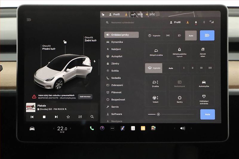 Tesla Model Y (2022) Long Range AWD 79kWh, SoH 91% - fotka 9 z 27