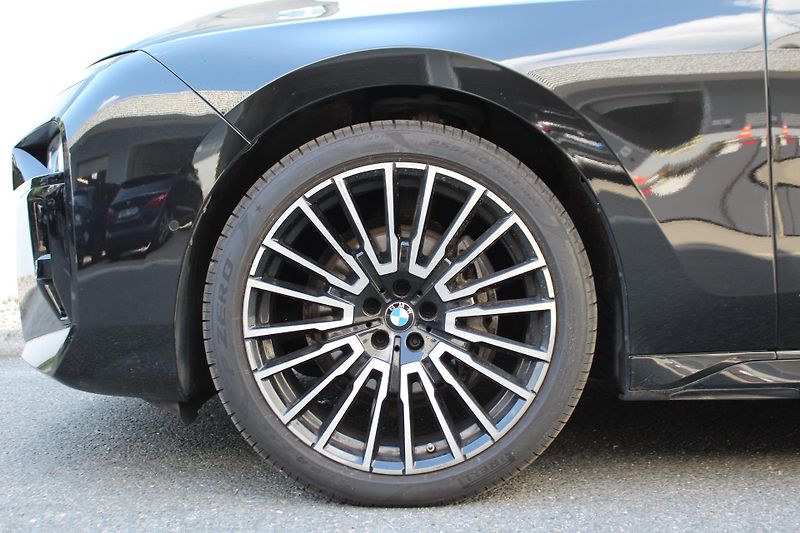 BMW Řada 7 740d xDrive, 220kW, CZ - fotka 6 z 28