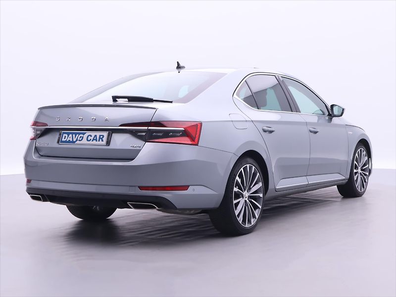 Škoda Superb 2,0 TSI 200kW L&K 4x4 DSG CZ - fotka 7 z 44