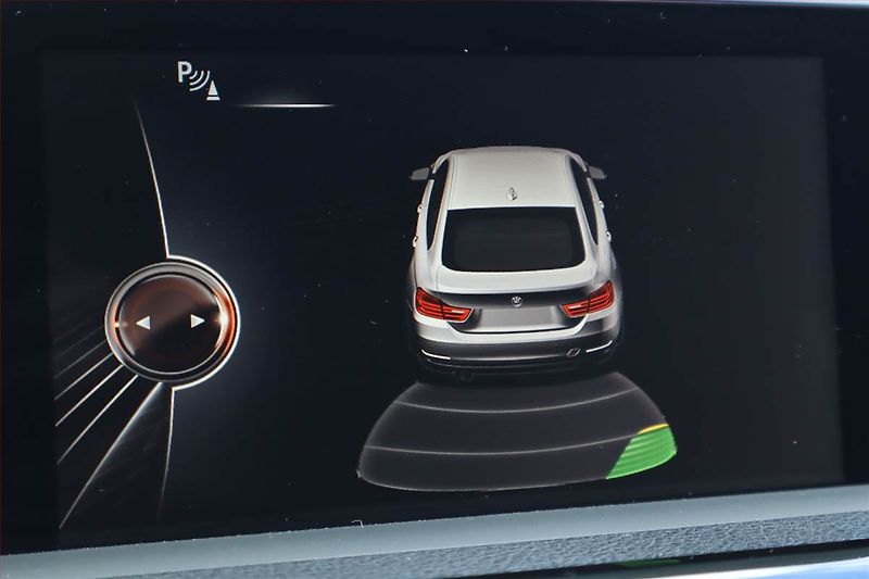 BMW Řada 4 (2015) Sport Line 420d, Automat, Navi - fotka 20 z 25