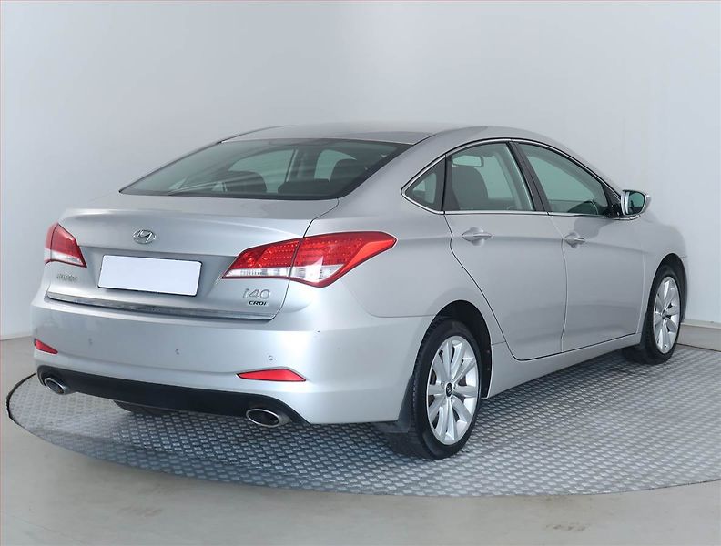 Hyundai i40 (2013) 1.7 CRDi, Tempomat - fotka 5 z 17
