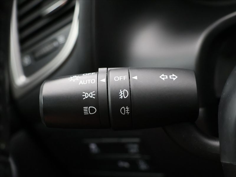 Mazda 3 2,0 G120 Automat Attraction - fotka 20 z 32