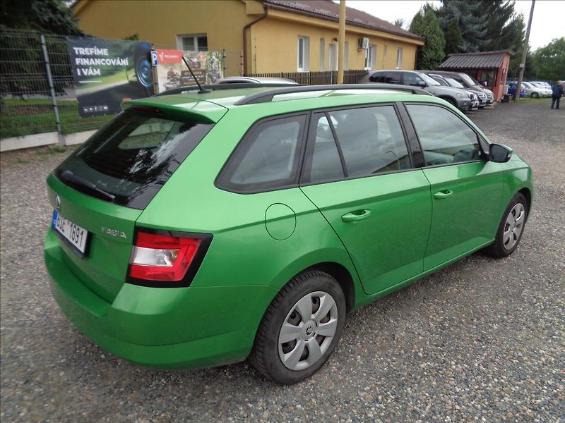 Škoda Fabia 1,2 - fotka 7 z 16