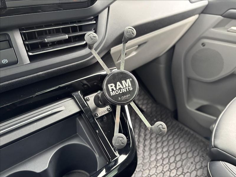 Ford Tourneo Custom 2,5 PHEV 171kW Titanium X L1 - fotka 57 z 59