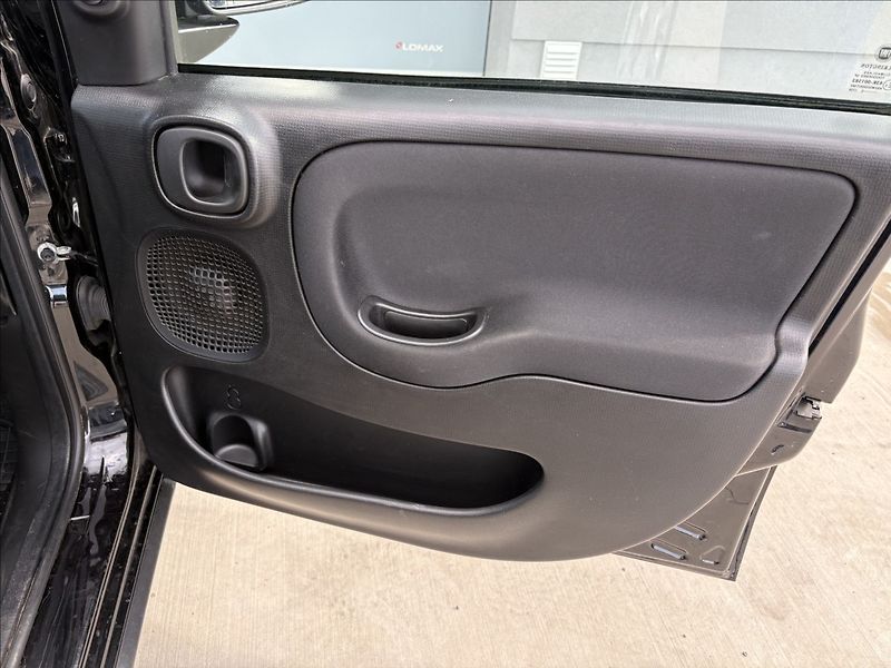 Fiat Panda 1,0 Hybrid Klima CZ 1 MAJITEL - fotka 16 z 25