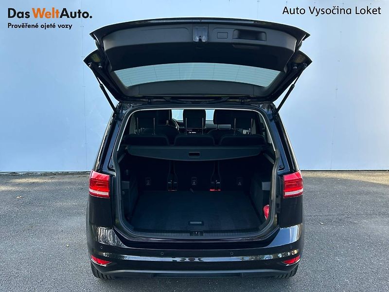 Volkswagen Touran (2023) 1.5 TSI 110kW LED manuál - fotka 26 z 30