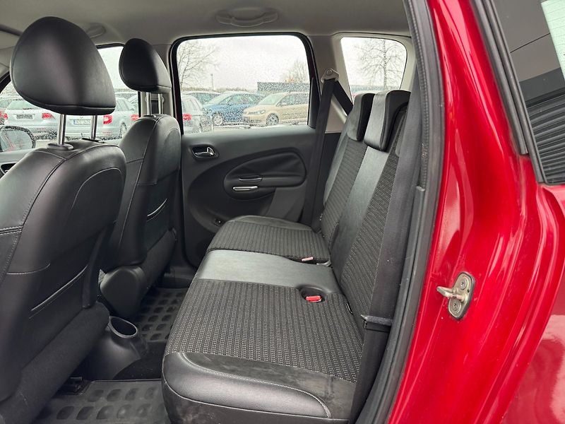 Citroën C3 Picasso (2011) 1,4i 70 KW - fotka 16 z 33