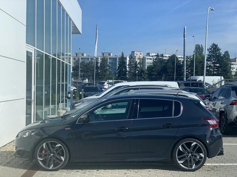 Peugeot 308 GTi 1.6 TURBO 270k - fotka 4 z 23