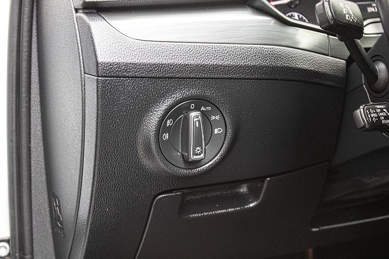 Škoda Superb - fotka 12 z 35