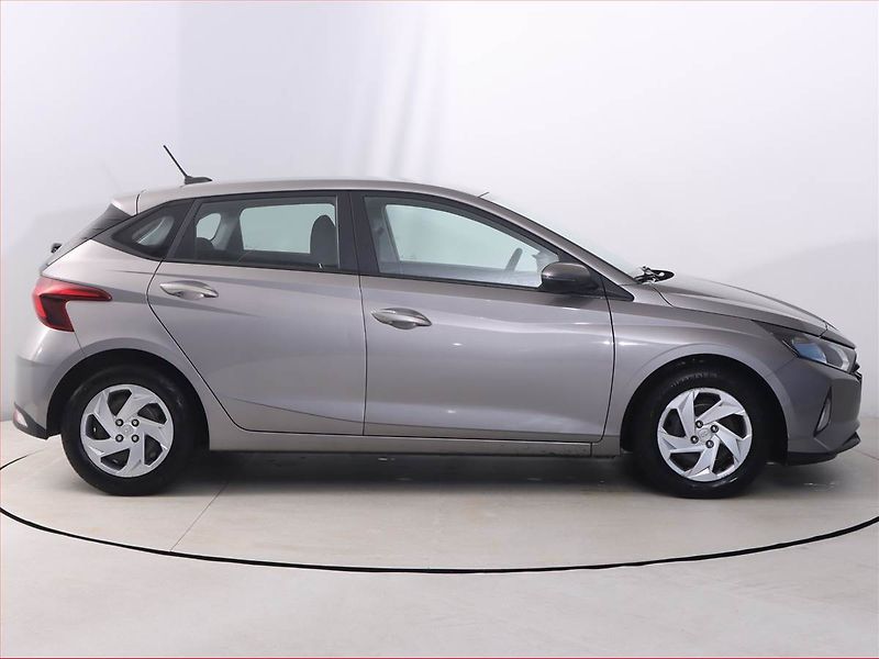 Hyundai i20 (2022) Comfort 1.0 T-GDI, Automat - fotka 6 z 19