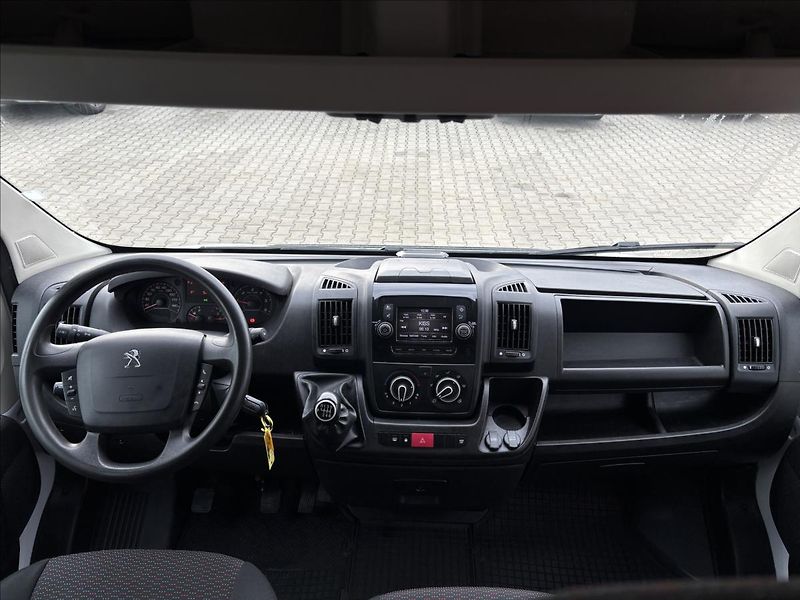 Peugeot Boxer 2,2 BluHDI 88kW L1 Active - fotka 14 z 31