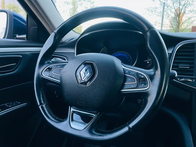 Renault Talisman 1.6dCI MANUÁL VÝHŘEV TAŽNÉ - fotka 20 z 44