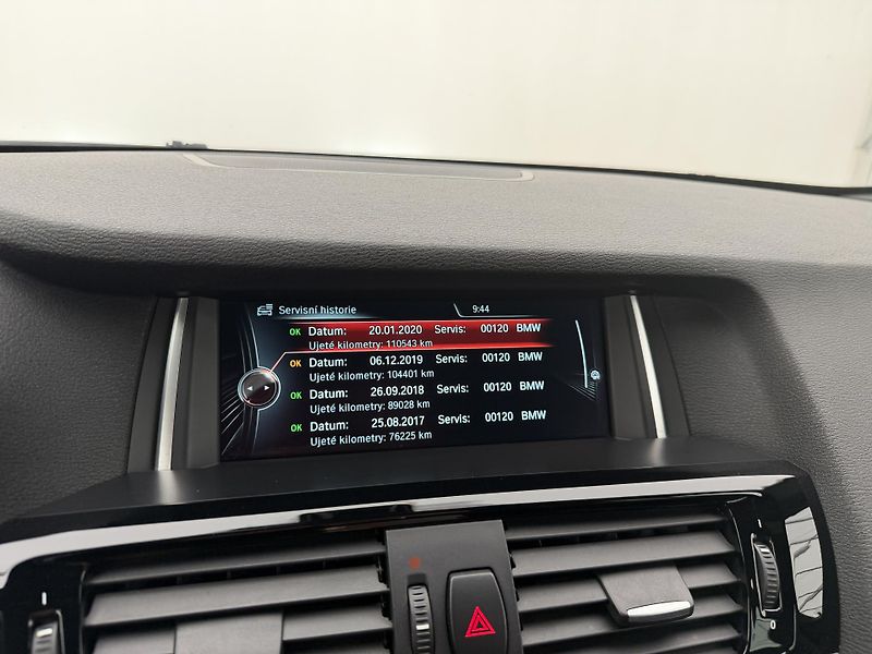 BMW X3 3.0d*190kw*4x4*M-Packet*Pano* - fotka 36 z 44