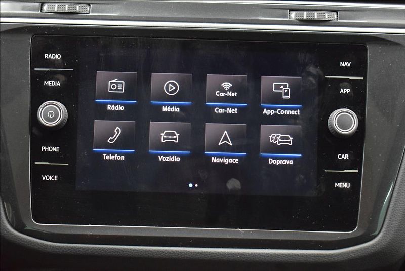 Volkswagen Tiguan 2,0 TDi, virtual,pano,navi, - fotka 23 z 44